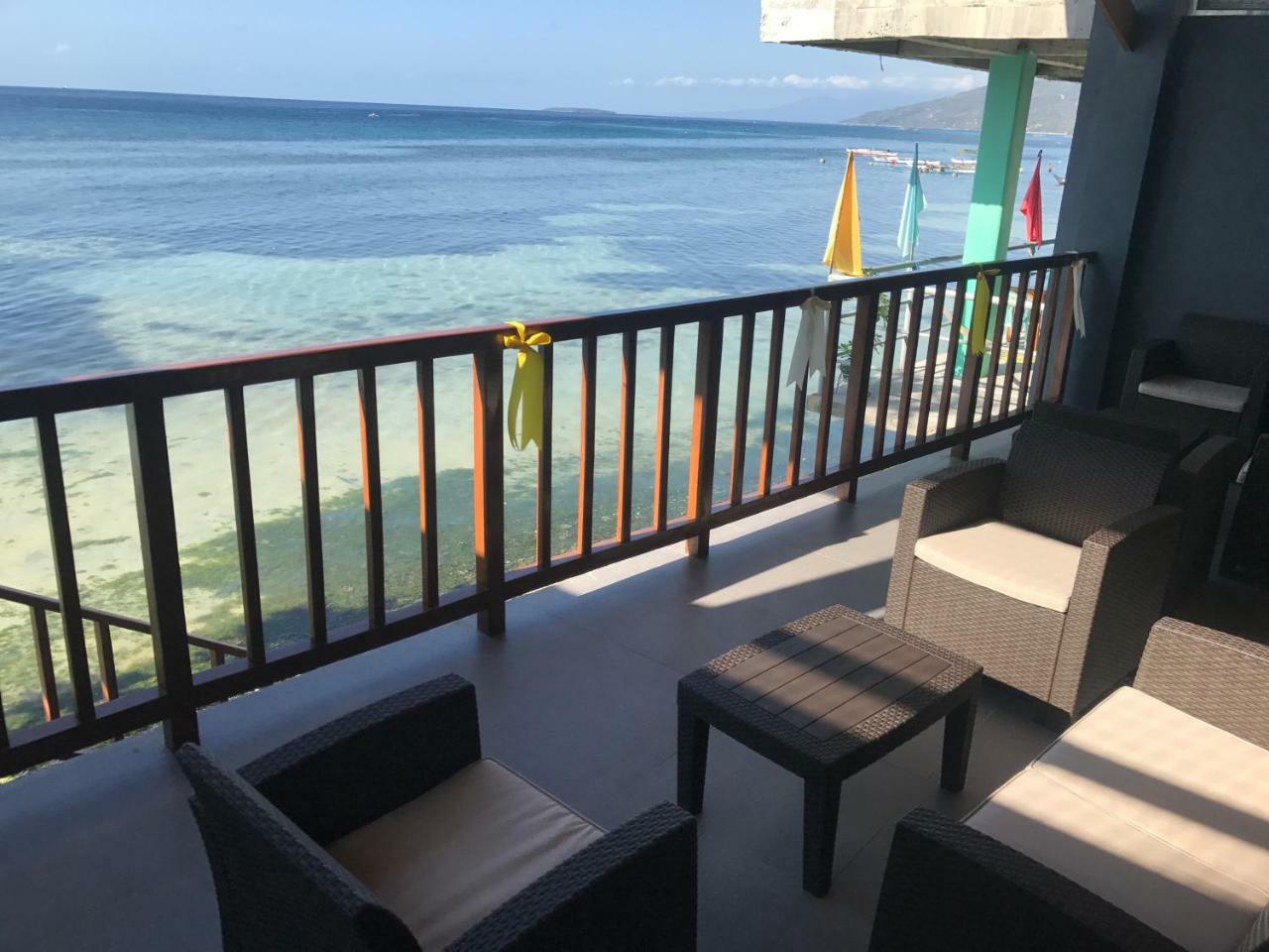 Babylon Oslob Coast Guesthouse Buitenkant foto