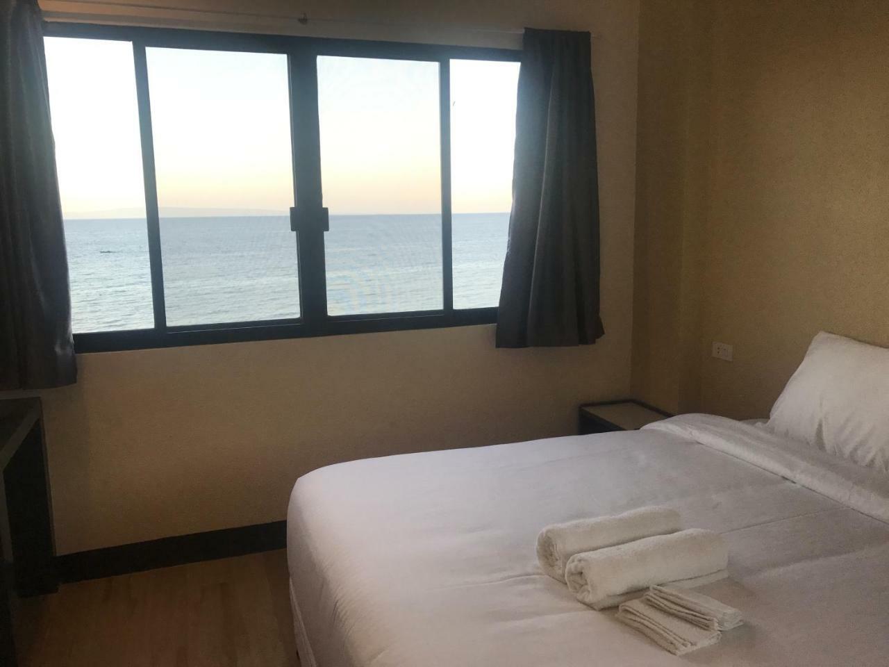 Babylon Oslob Coast Guesthouse Buitenkant foto
